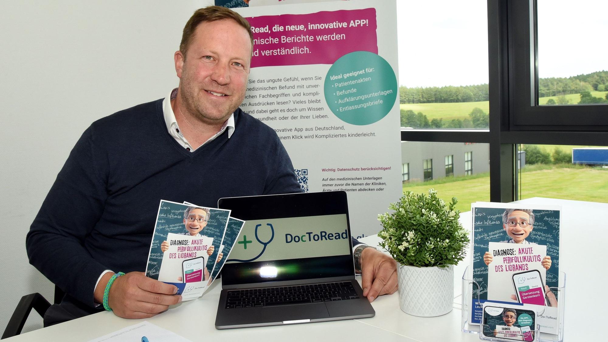 Mit seiner neuen App möchte Bastian Hollmann Patienten helfen, die etwa über Entlassungsbriefen brüten.