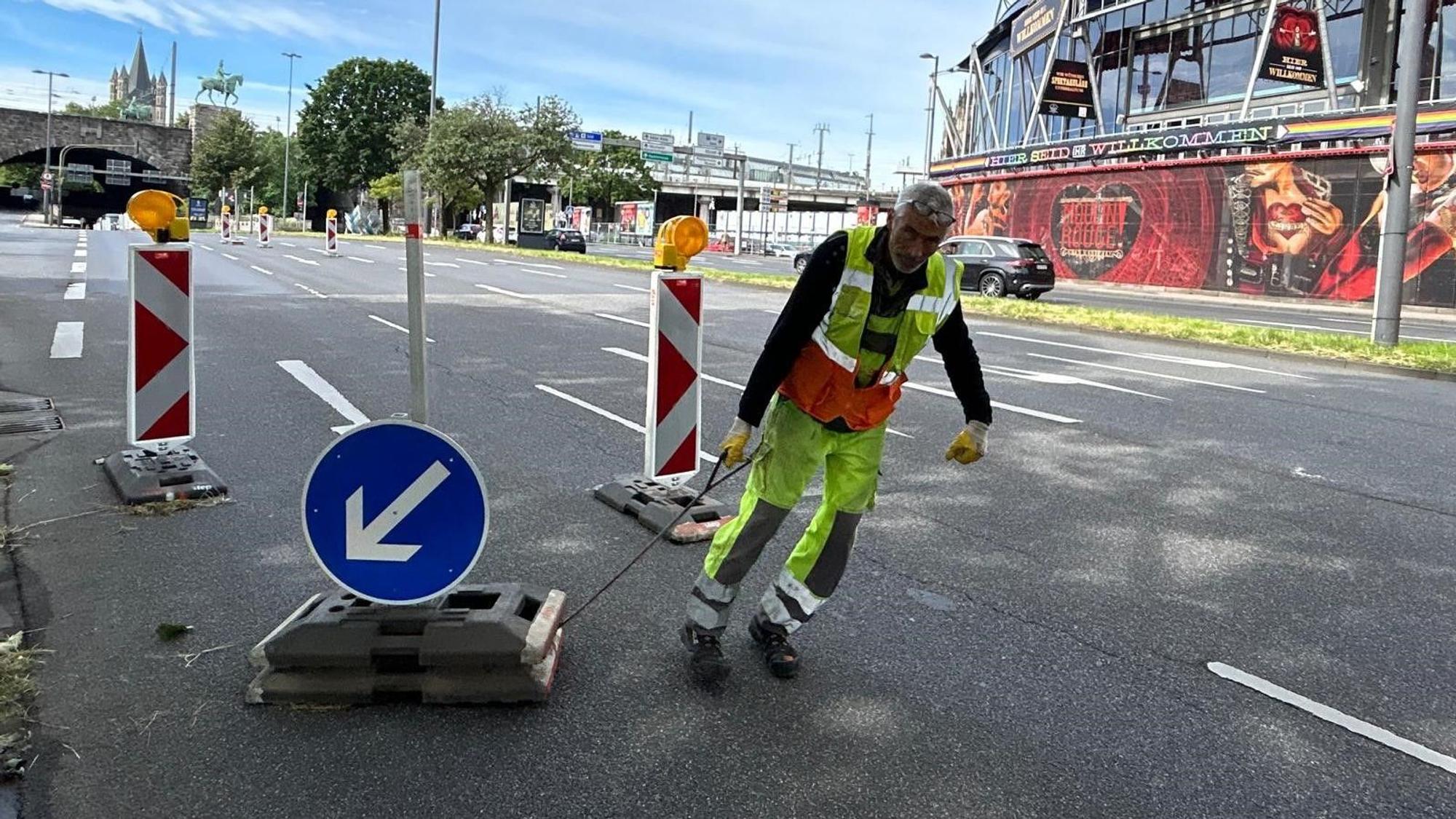 Die Rheinuferstraße wird am Dienstag gesperrt.