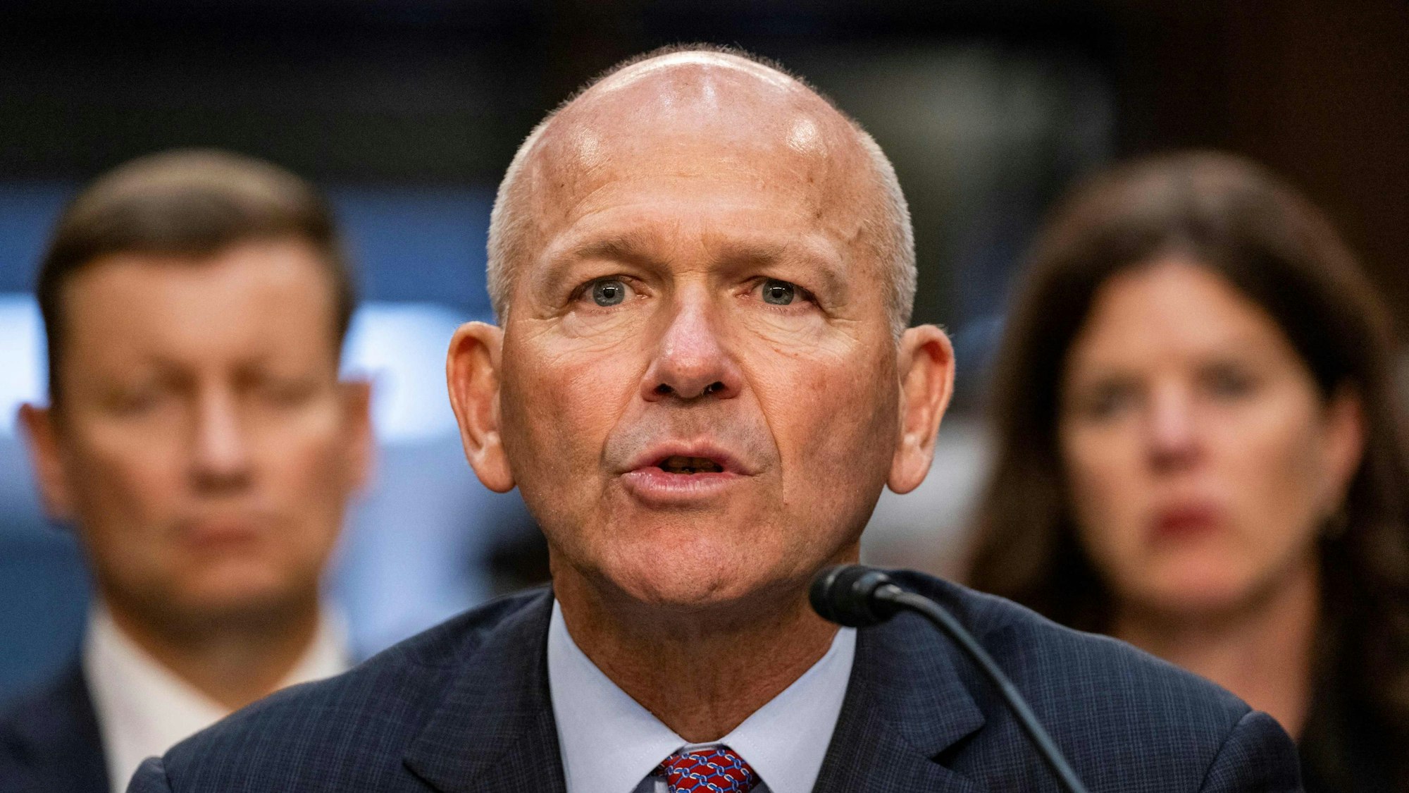 Keine Antwort parat hatte Dave Calhoun auf diverse Fragen während der Anhörung.