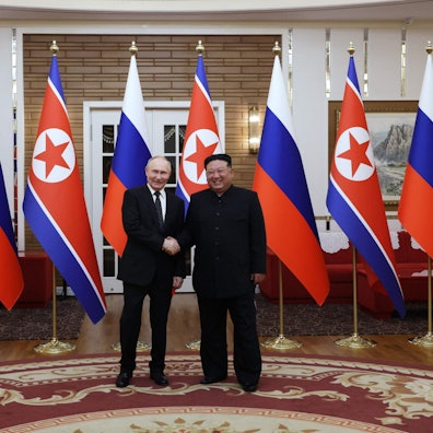 Putin und Nordkoreas Machthaber Kim Jong Un bei ihrem Treffen in Nordkorea.
