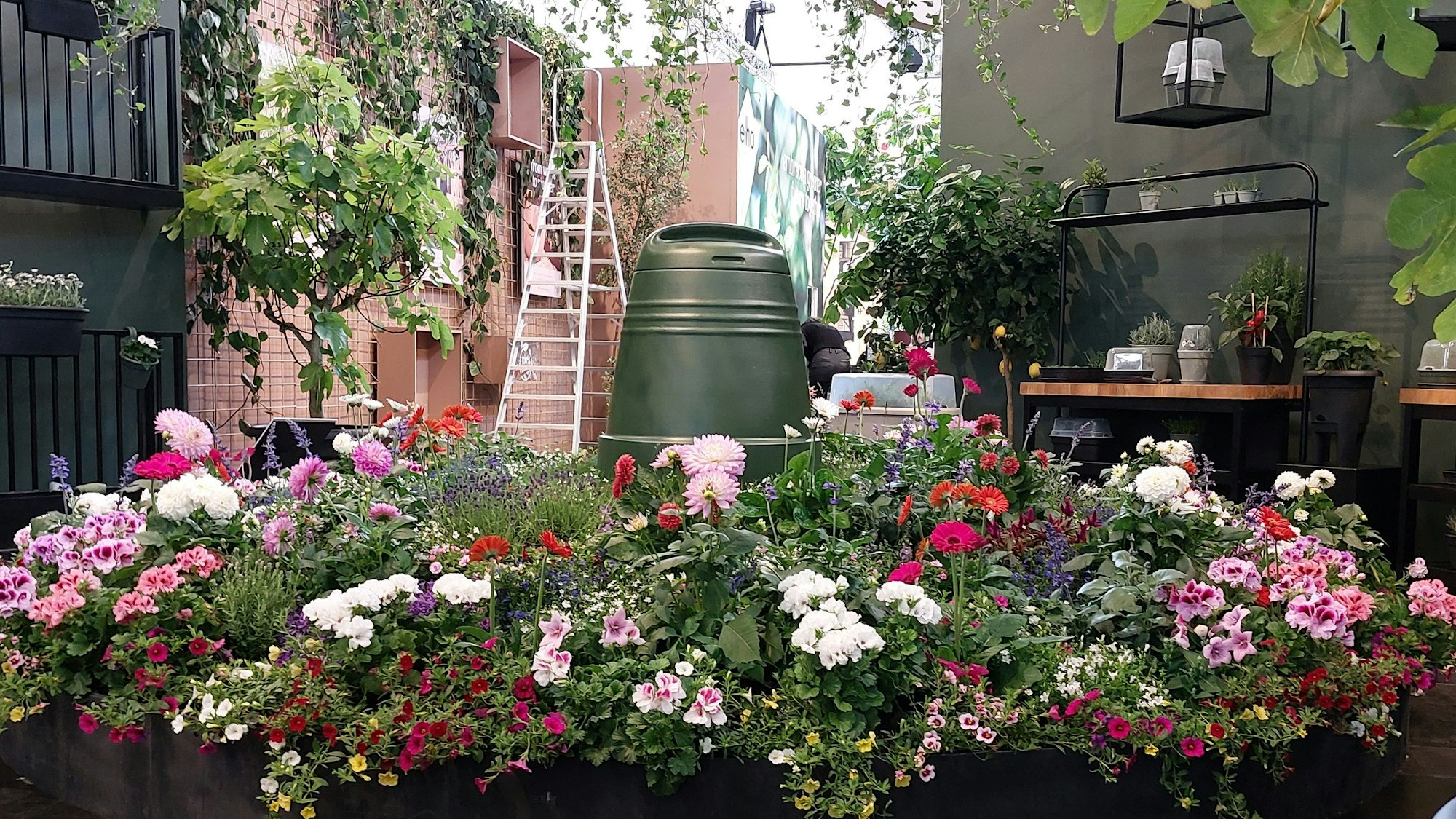 Manche Gartenlandschaft könnte auch in der Kölner Flora beheimatet sein.