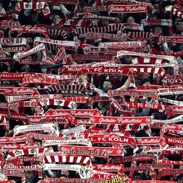 Die Südtribüne im Kölner Rhein-Energie-Stadion bei einem Heimspiel des 1. FC Köln