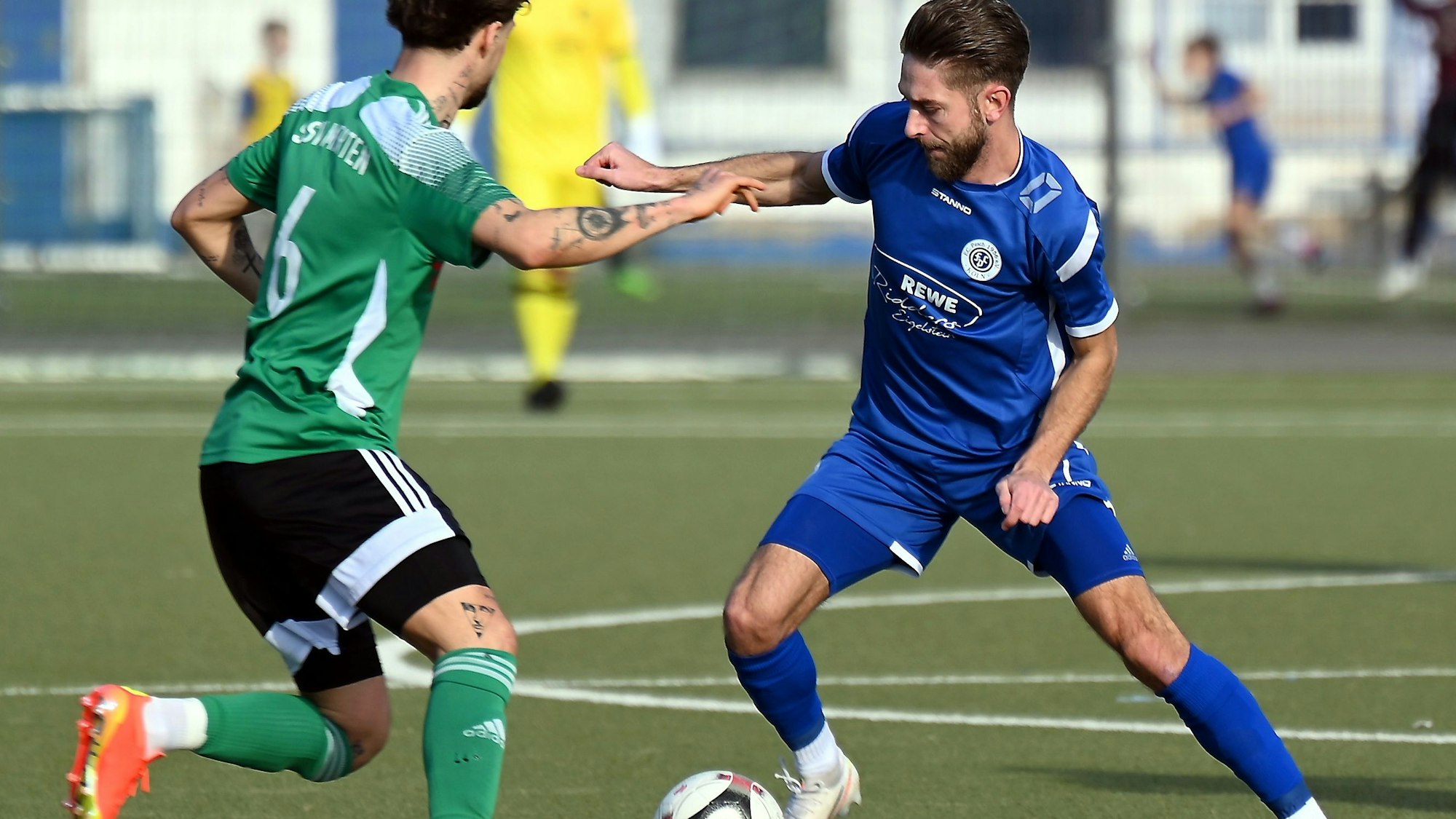 03.03.2024, Fussball-FC Pesch-Merten
rechts: Marcel Dawidowski (Pesch)
Foto: Uli Herhaus