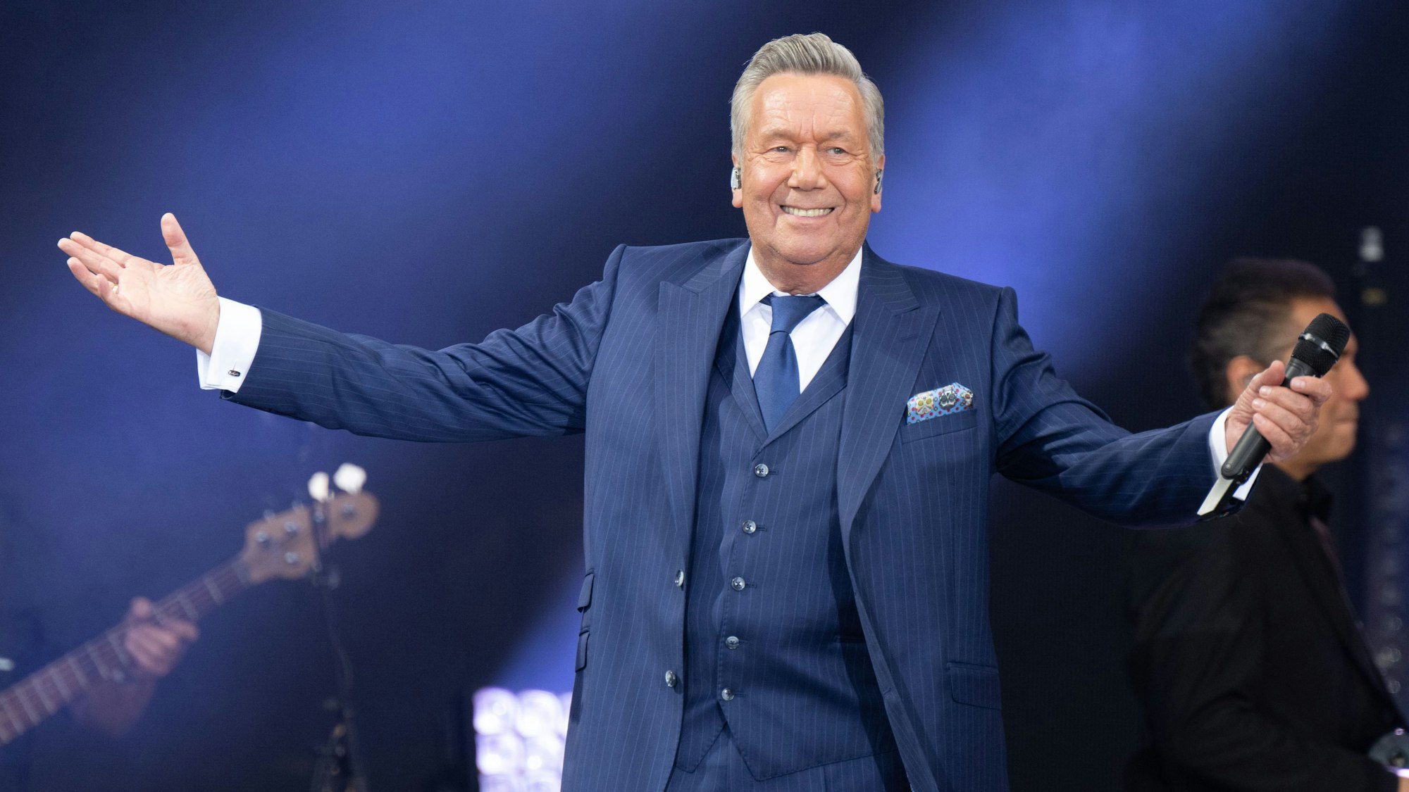 Der deutsche Schlagersänger hat dieses Jahr am 13. Juli seinen allerersten Auftritt im Rhein-Energie-Stadion.