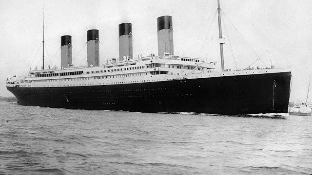 An Bord der Titanic nannte sich Nourney „Baron Alfred von Drachstedt“ und besorgte sich so ein Upgrade von der zweiten in die erste Klasse. Er soll in das noch unvollständig gefüllte Rettungsboot gestoßen worden sein.