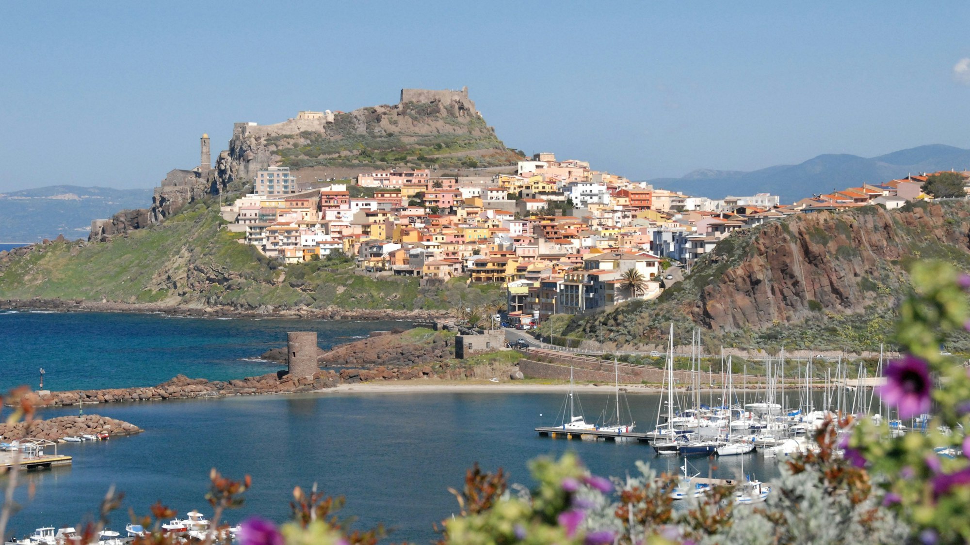 Die Altstadt von Castelsardo im Nordwesten Sardiniens.