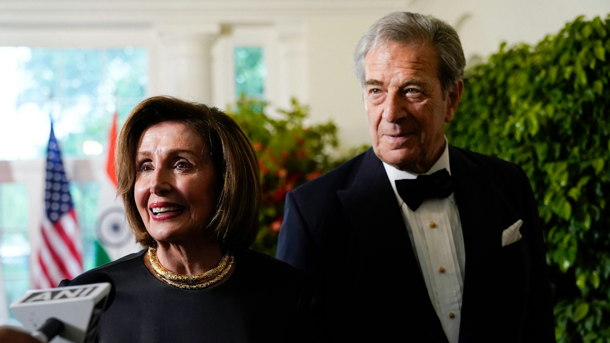 Die Abgeordnete Nancy Pelosi und ihr Ehemann Paul Pelosi kommen zum Staatsdinner mit US-Präsident Biden und dem indischen Premierminister Modi im Weißen Haus.