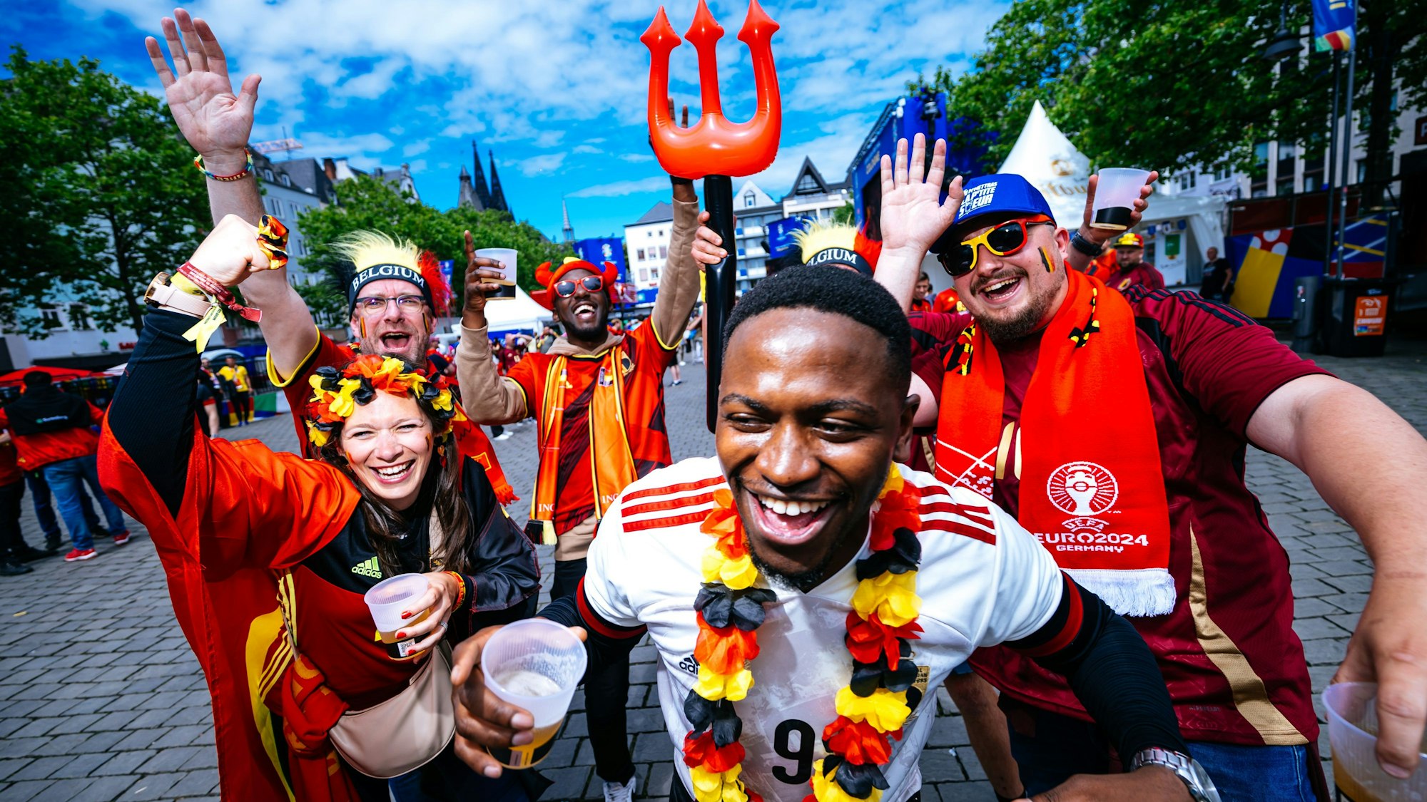Belgische Fans auf dem Heumarkt.