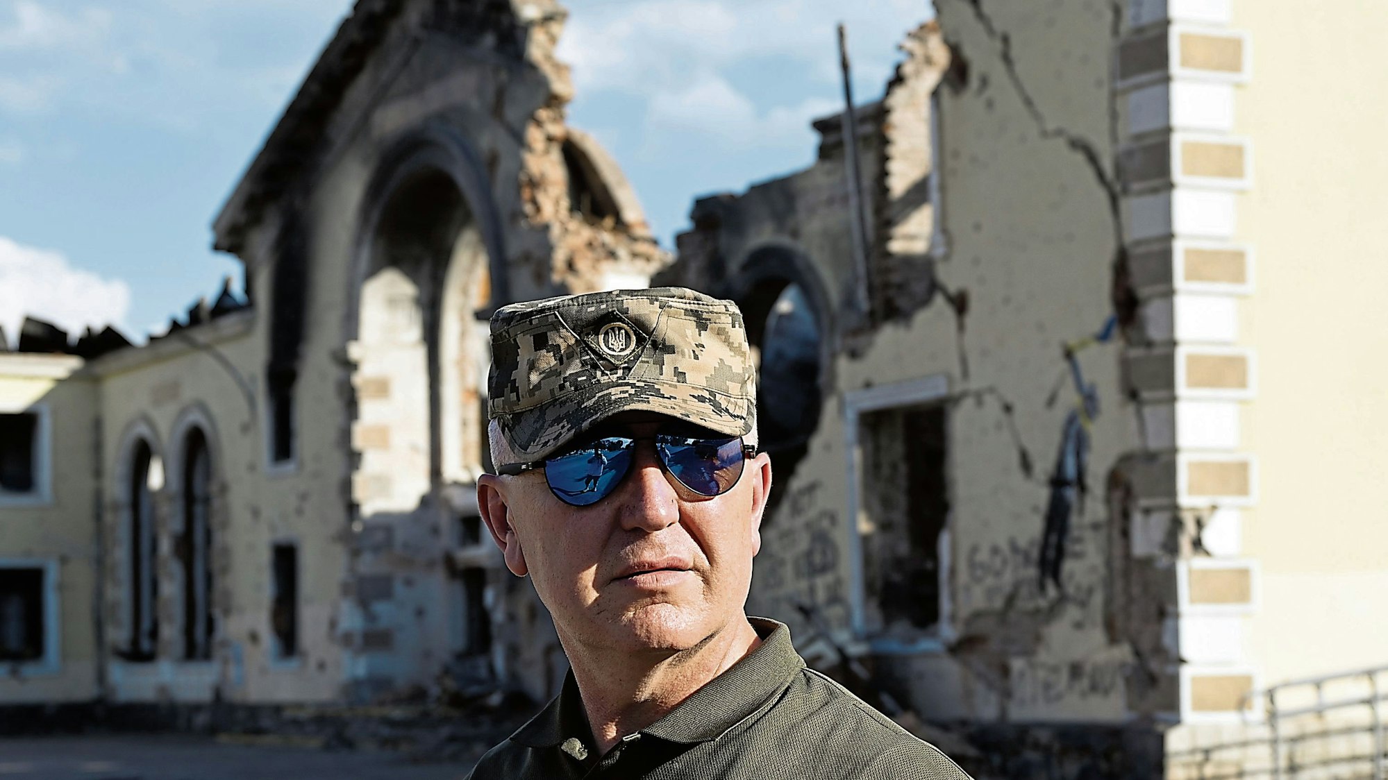 „Ich und meine Kameraden sterben lieber im Kampf, als Putins Sklaven zu werden“, sagt Oberst Sergij Osatschuk. Foto: Michael Clasen