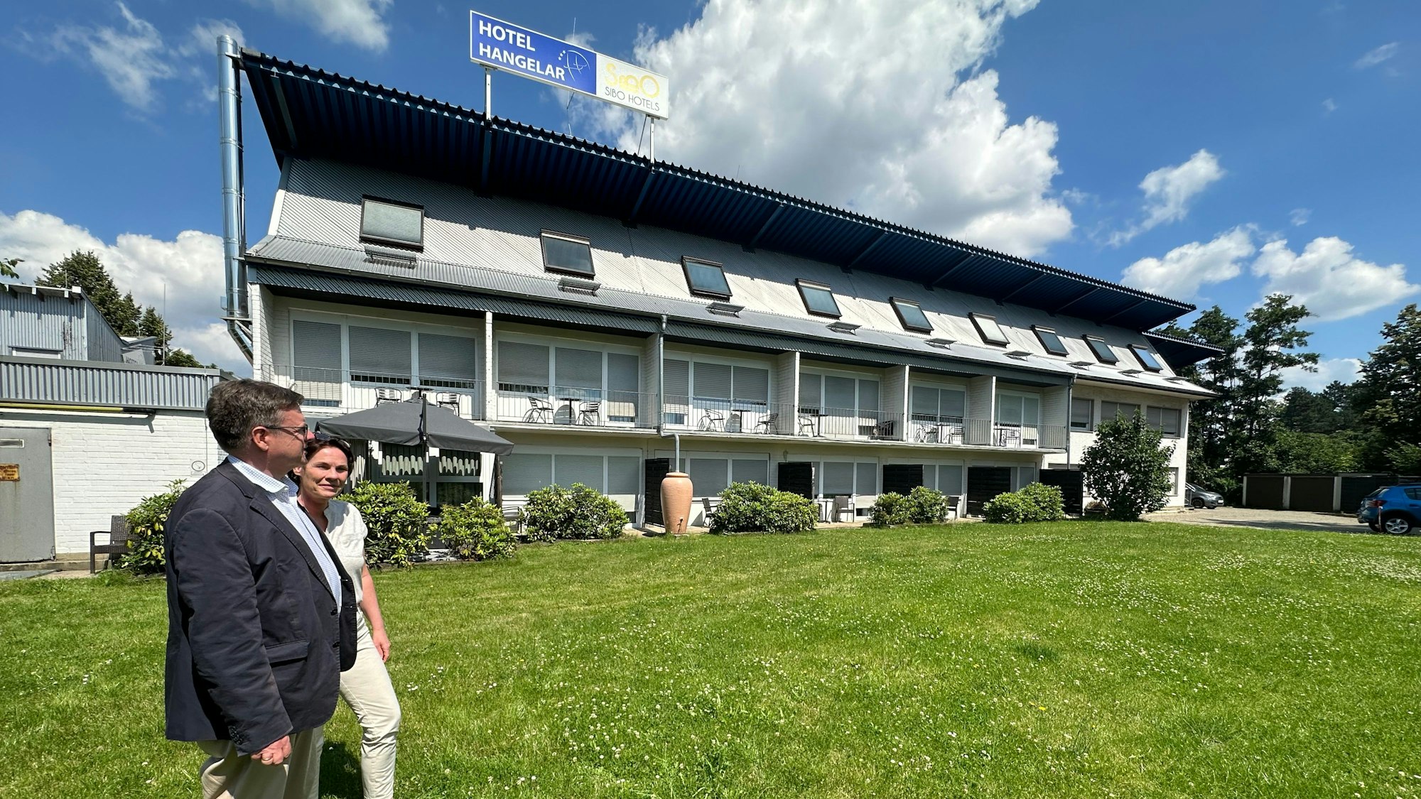 Das Hotel Hangelar gehört dem Ehepaar Anne-Katrin und Christoph Silber-Bonz.