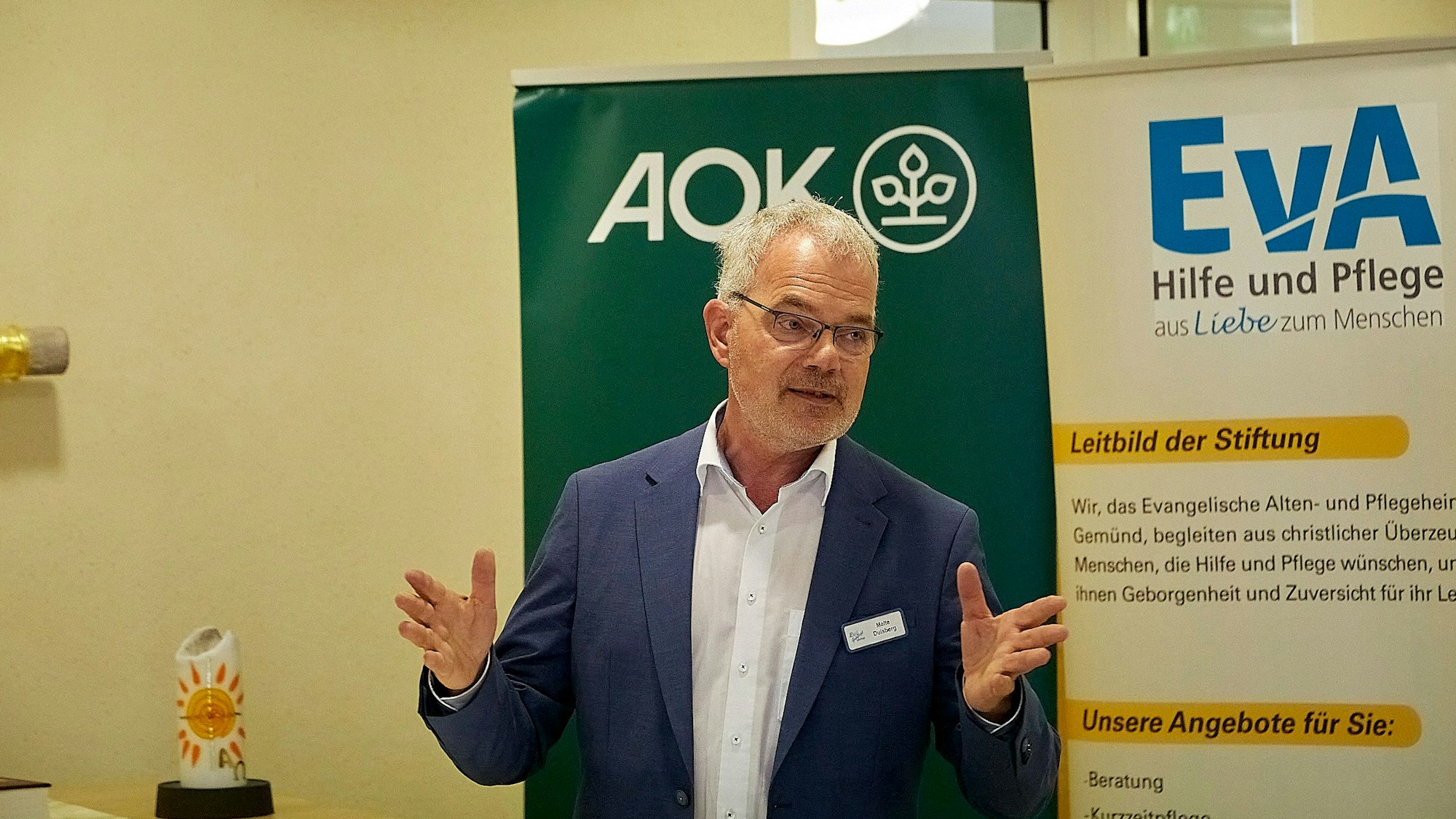 Malte Duisberg bei einem Vortrag.