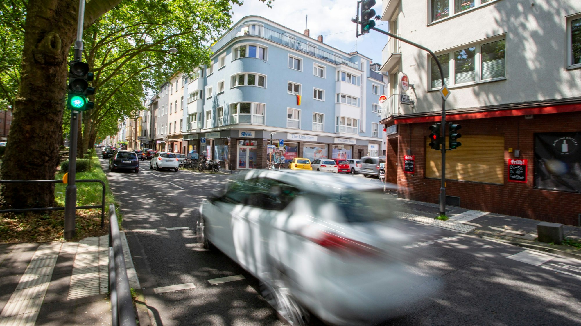 Auf der Luxemburger Straße wird nun die Höchstgeschwindigkeit auf Tempo 30 gesenkt.