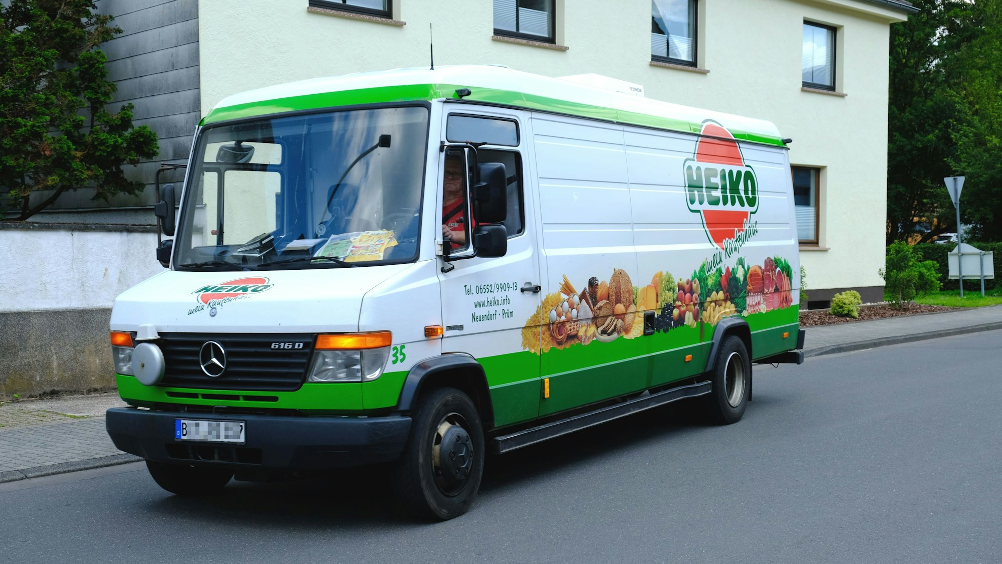 Ein Verkaufsfahrzeug der Firma Heiko aus dem rheinland-pfälzischen Neuendorf bei Prüm.