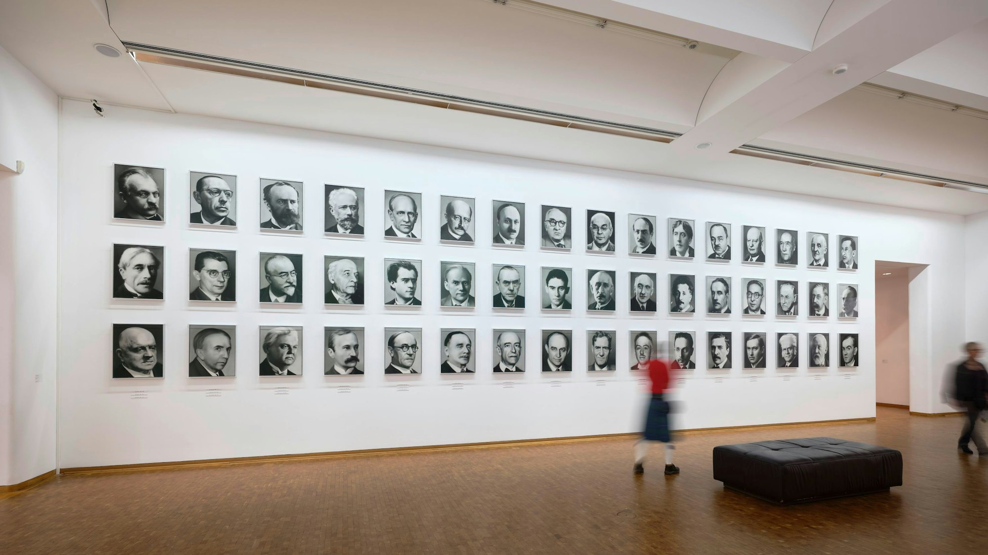 Gerhard Richter "48 Porträts" in der neuen Hängung im Museum Ludwig.
