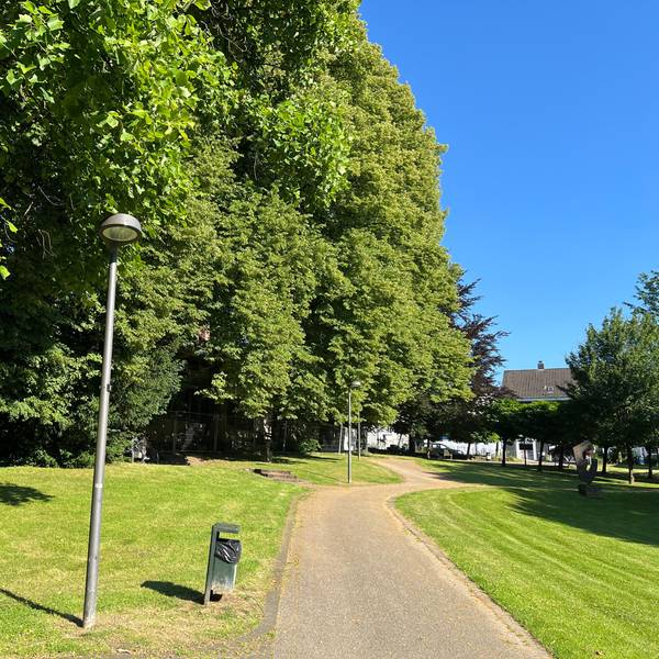 Blick in den Luchtenberg-Richartz-Park in Burscheid.