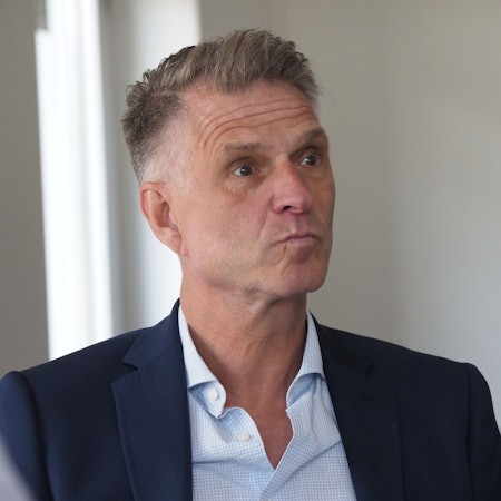 13.05.2022, Köln. Der Vereinspräsidenten Hanns-Jörg Westendorf ( Fortuna Köln) vor dem Mittelrheinpokal-Finale. Foto: Max Grönert