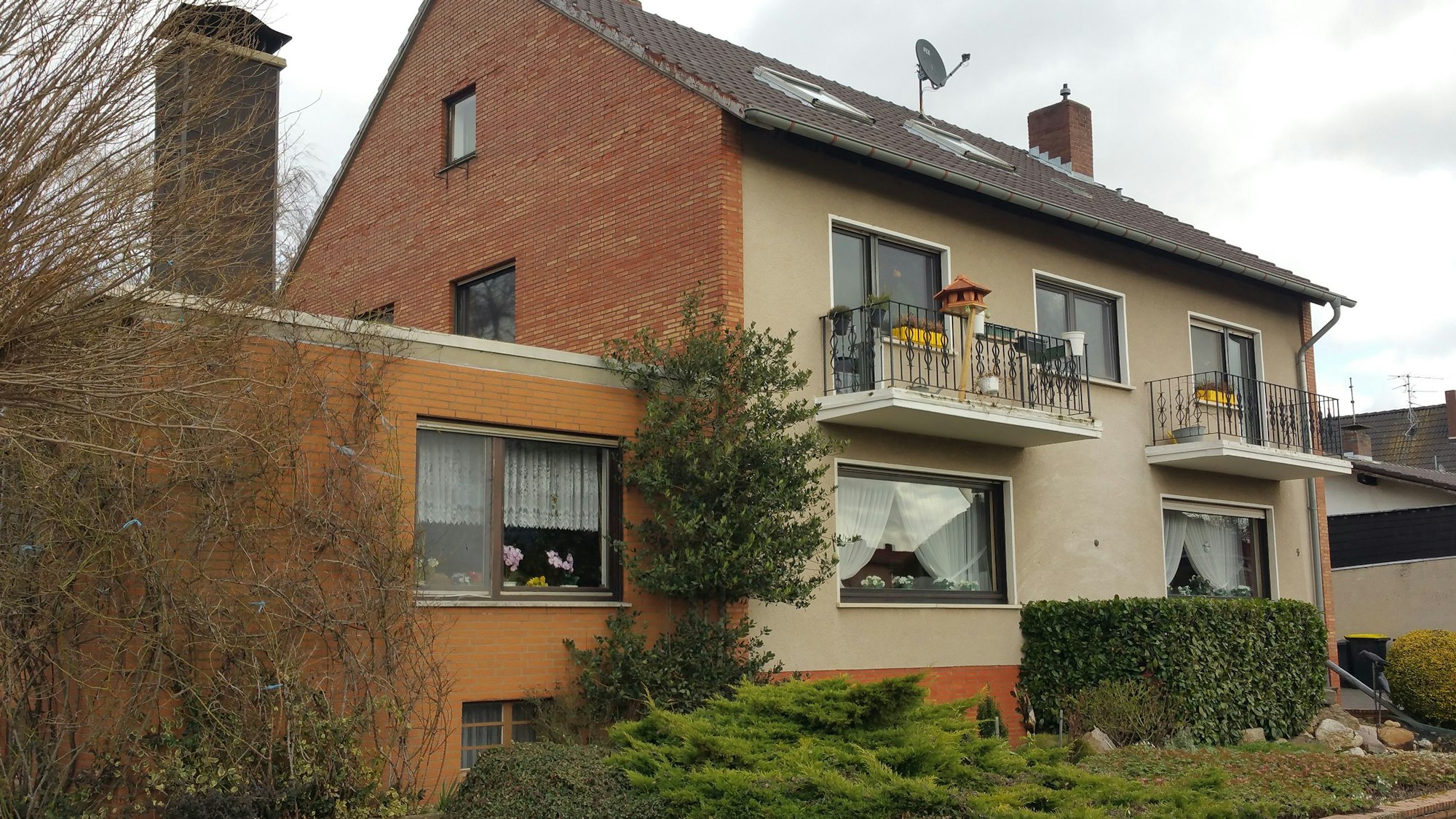 Ein Haus im Stil der 60er-Jahre.