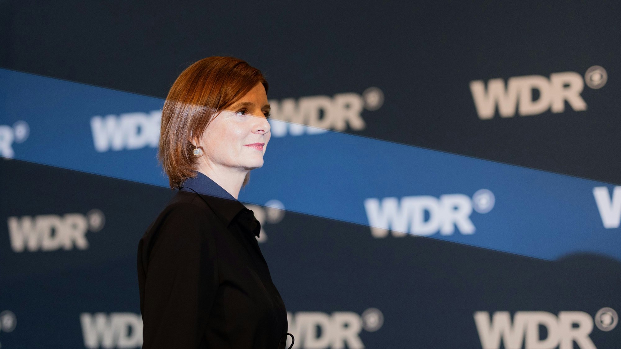 Köln: Katrin Vernau, Verwaltungsdirektorin des WDR und neue Intendantin des Westdeutschen Rundfunks (WDR), steht nach ihrer Wahl im Gürzenich. Sie ist Nachfolgerin von Buhrow.