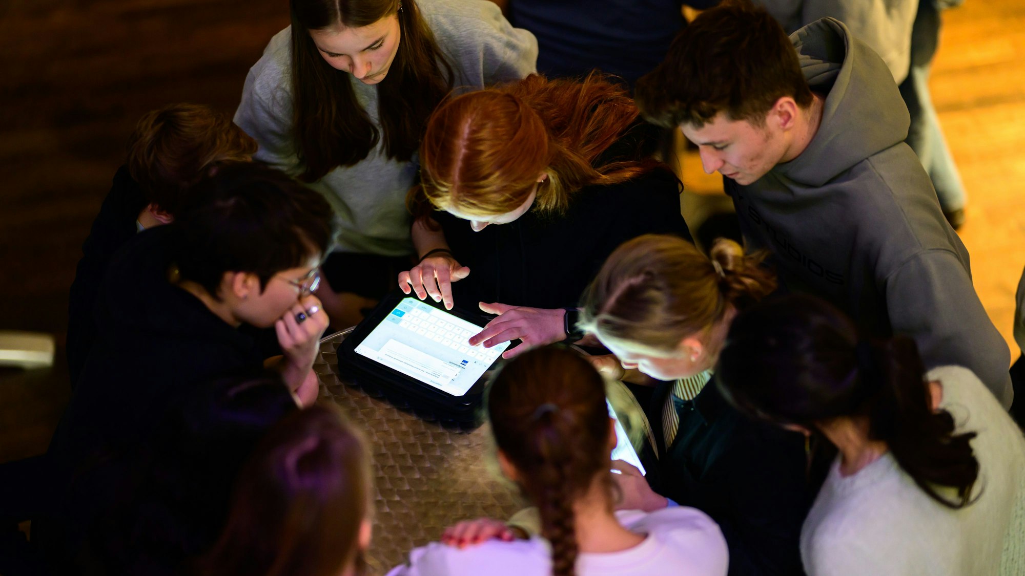 Knifflige Fragen müssen beim Rundschau-Webbewerb mit Hilfe des Internets beantwortet werden.