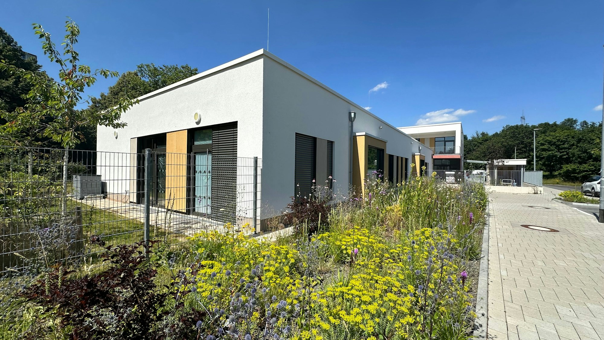 Außenansicht einer Kita.