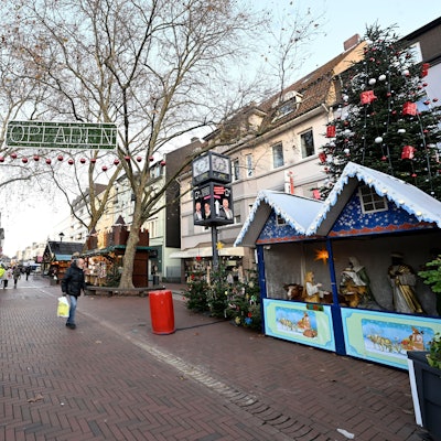 Blick auf den Weihnachtsmarkt in Opladen.