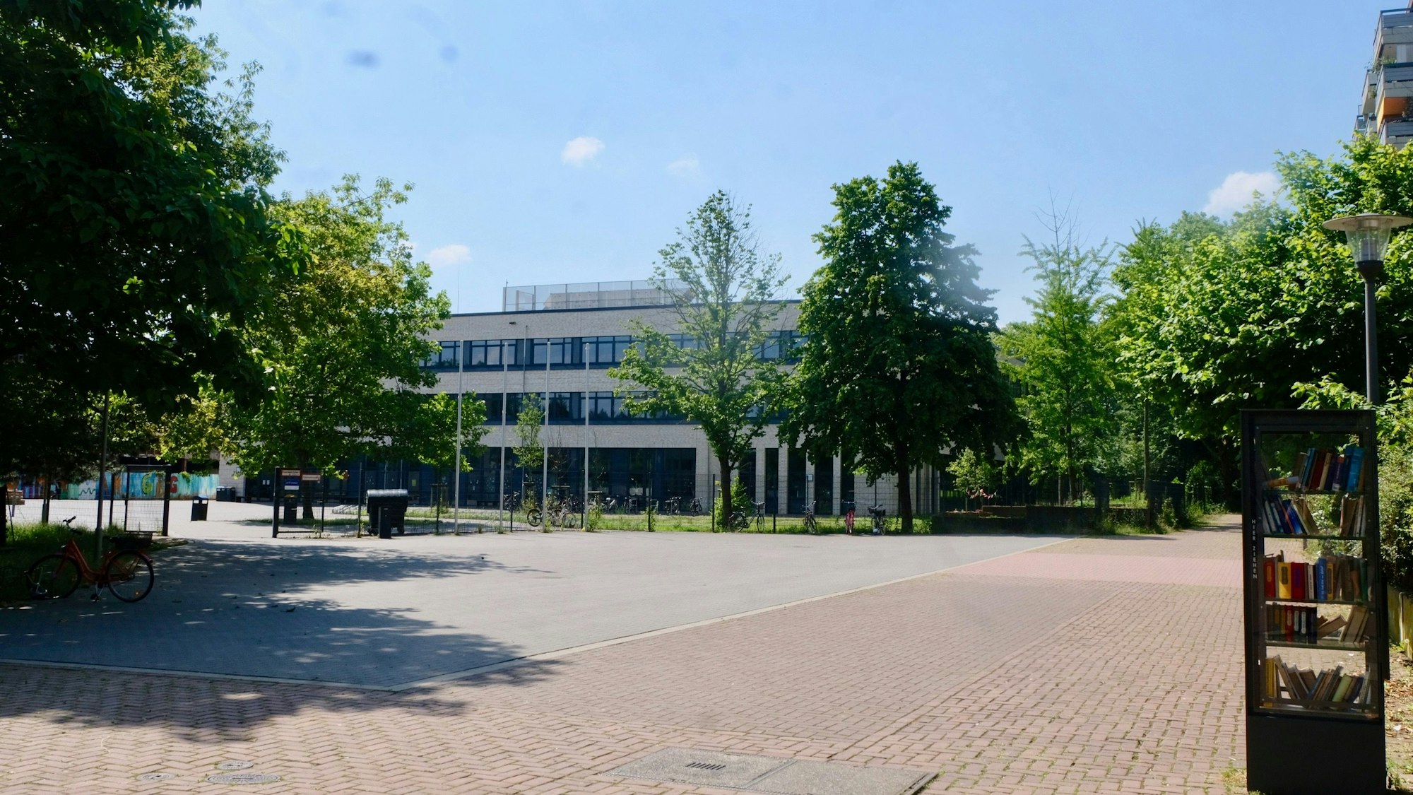 Der Platz am Jugendzentrum Weiden und Georg-Büchner-Gymnasium soll künftig Helga-Schlapka-Platz heißen.
