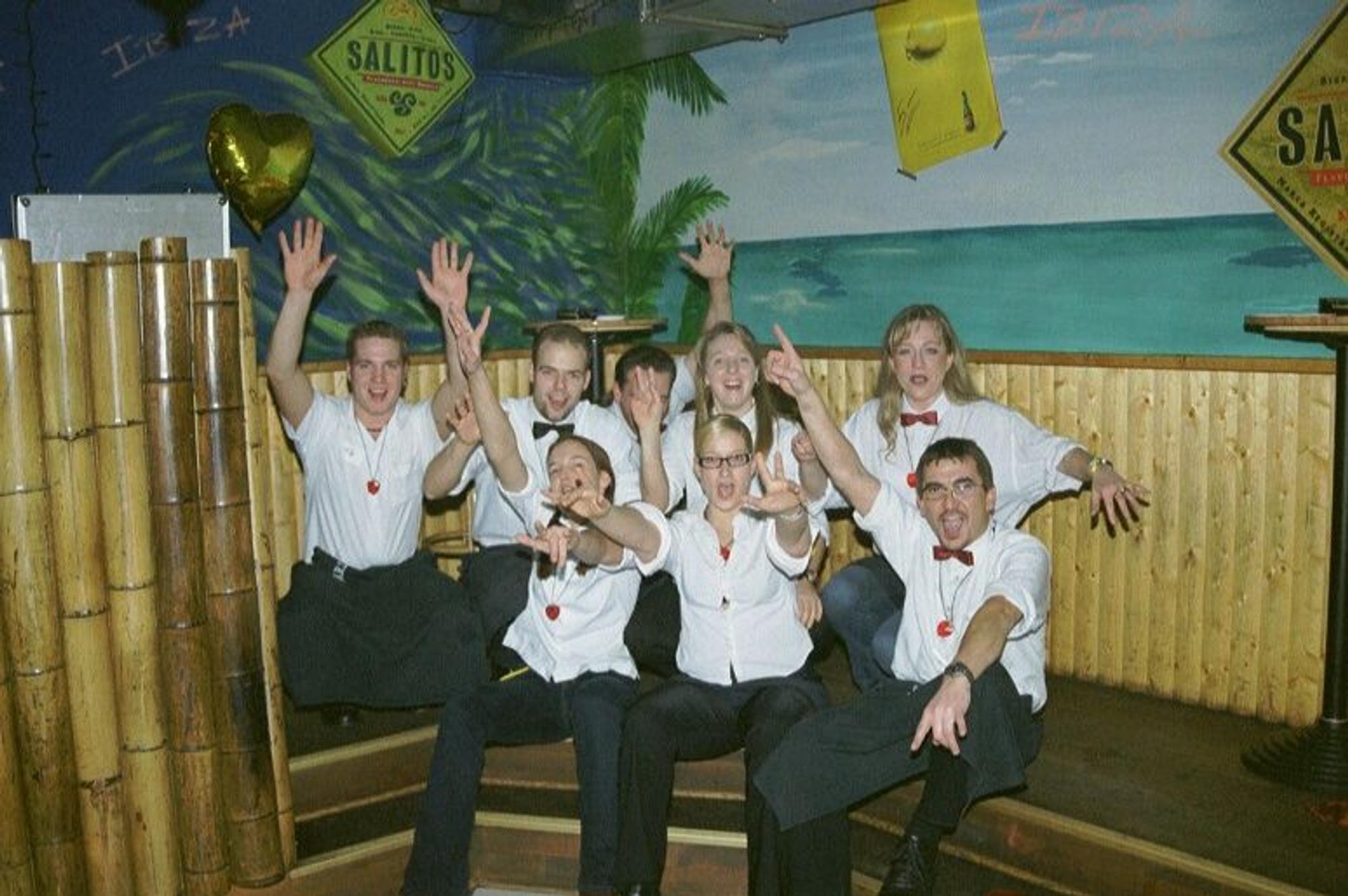 Rückblick auf die legendäre Disco Waldlust in Engelskirchen-Ründeroth. Der langjährige Betreiber Hermann Möltgen hat diese Fotos zur Verfügung gestellt.