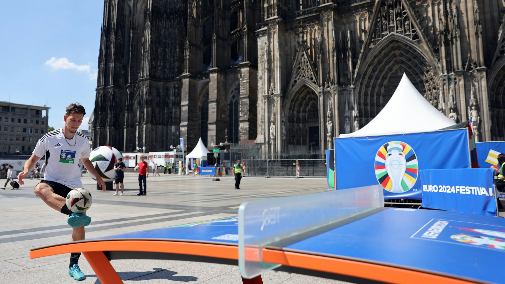 Tomislav Mrkalj stellt den internationalen Fans seinen Sport vor.