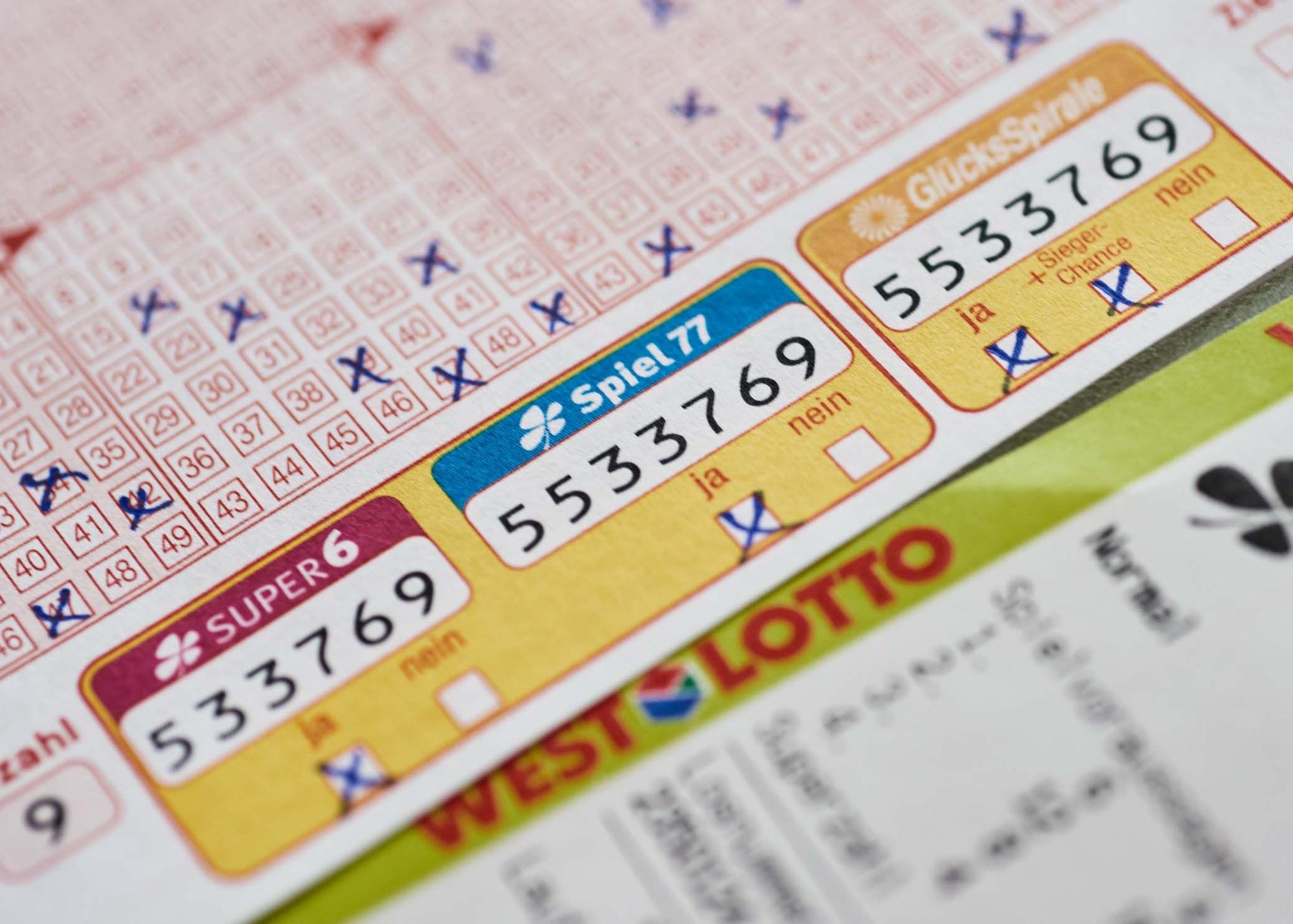 WestLotto-Spielschein mit Spiel 77.