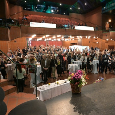 Beim Sommerempfang der Stadt Bergisch Gladbach ging es um die Städtepartnerschaften.