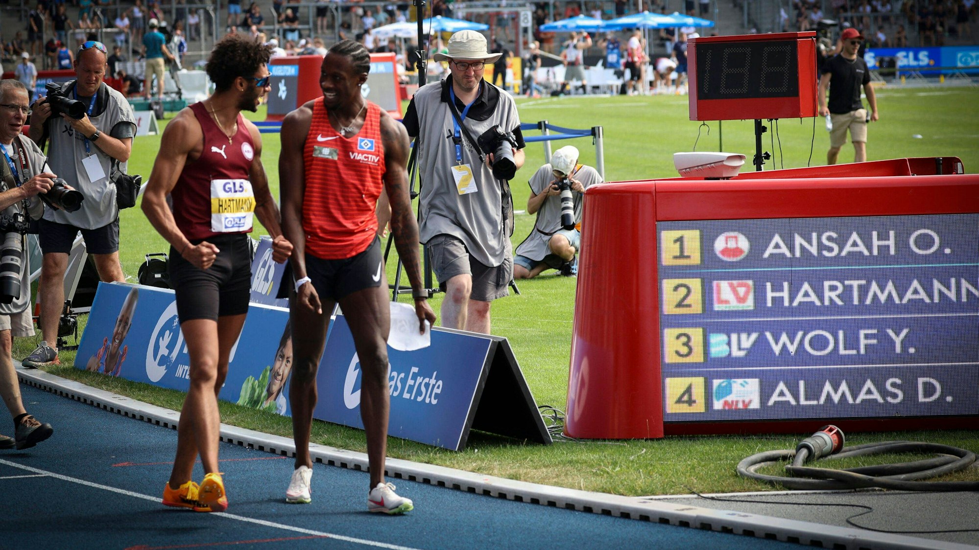 Deutsche Leichtathletik-Meisterschaften Braunschweig, 29.06.2024 Joshua Hartmann ASV Köln e. V. und Owen Ansah Hamburger SV Deutsche Leichtathletik-Meisterschaften am 29.06.2024 im Eintracht-Stadion, Braunschweig Niedersachsen *** German Athletics Championships Braunschweig, 29 06 2024 Joshua Hartmann ASV Köln e V and Owen Ansah Hamburger SV German Athletics Championships on 29 06 2024 at Eintracht Stadium, Braunschweig Lower Saxony Copyright: xBEAUTIFULxSPORTS/B.Hoffmannx
