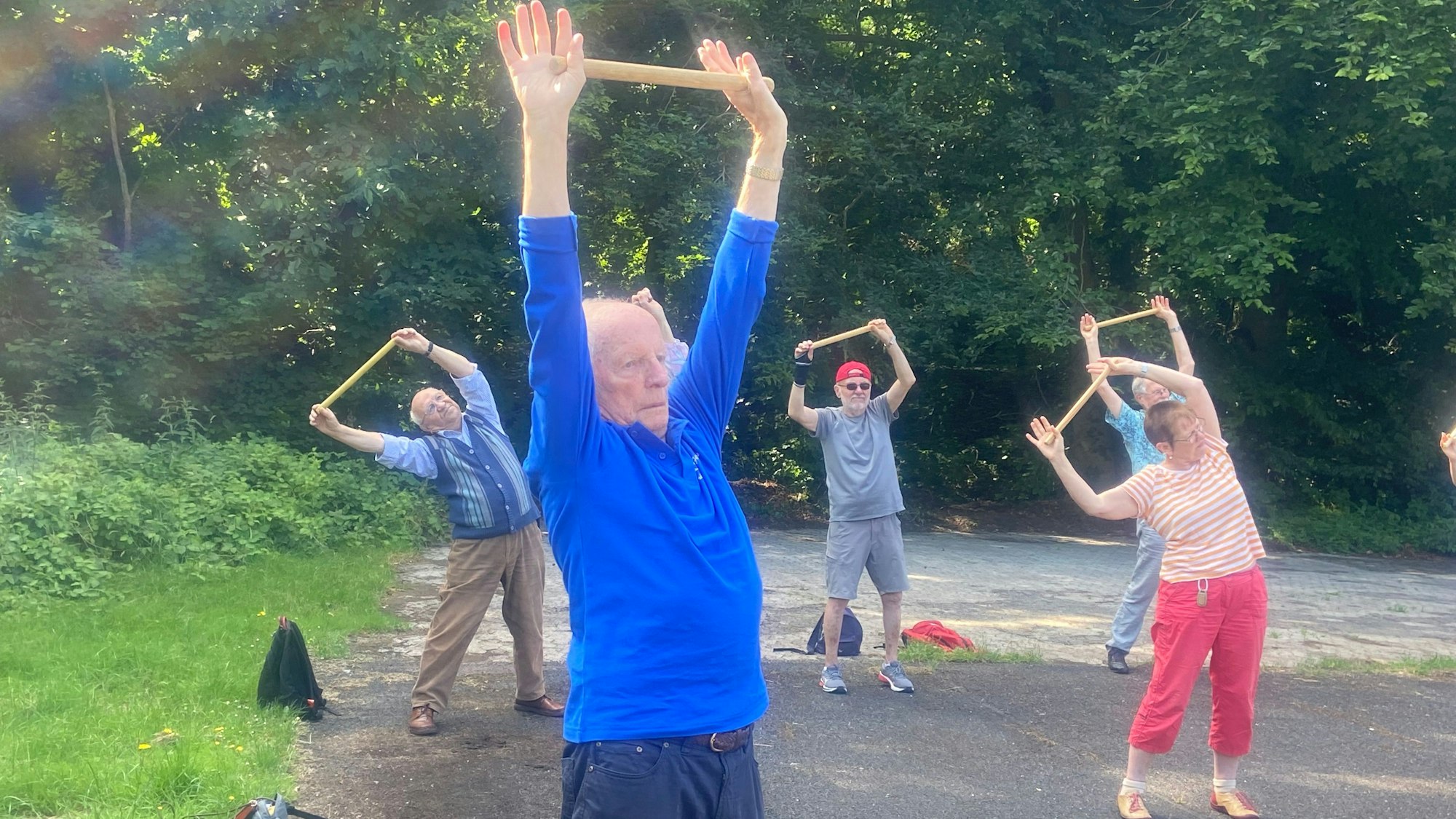 An der Groov treibt die Seniorengruppe jeden Freitag Sport.