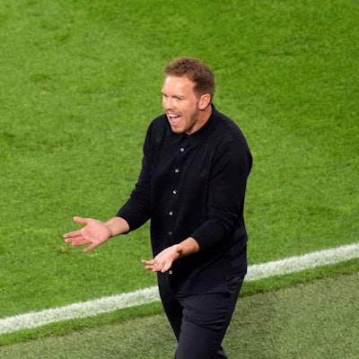 Deutschlands Bundestrainer Julian Nagelsmann am Spielfeldrand.