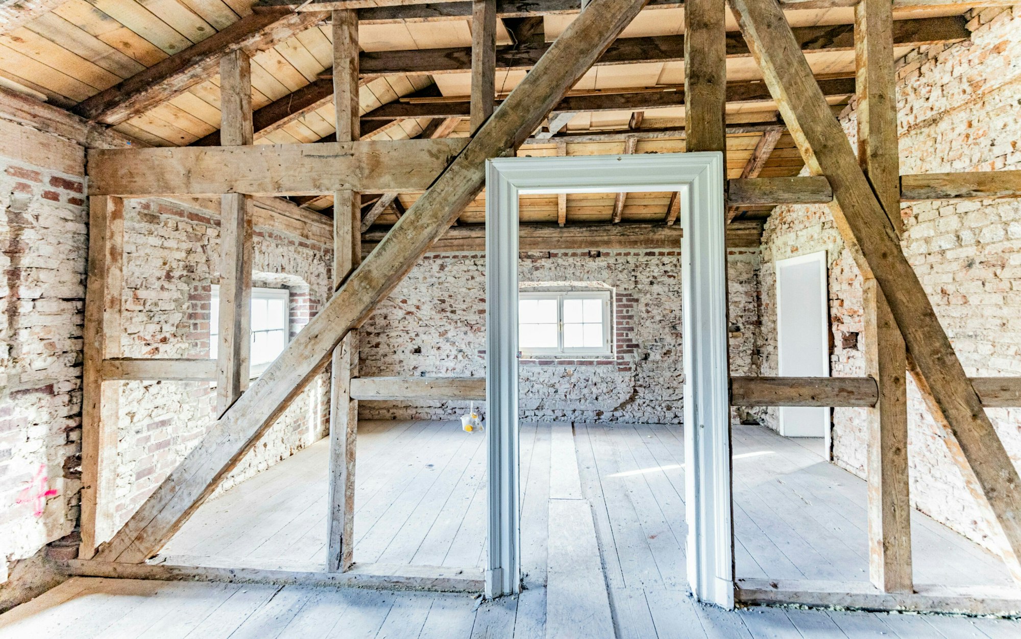 Völlig entkernt ist der Innenbereich des Gebäudes inzwischen.