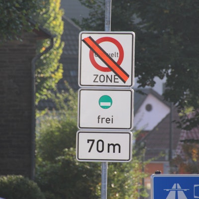 Am 1. Oktober 2017 wurde im Overather Zentrum eine Umweltzone eingerichtet (Foto von September 2017).