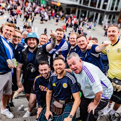 No Scotland - no Party: Schottische Fans am Dom.