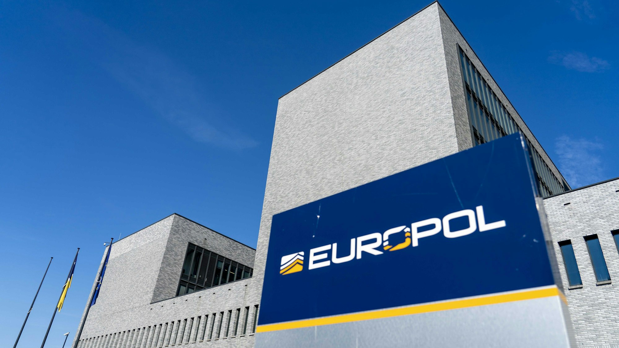 ARCHIV - 08.06.2021, Niederlande, Den Haag: Blick auf das Gebäude von Europol. Europol ist die EU-Polizeibehörde mit Sitz in Den Haag.