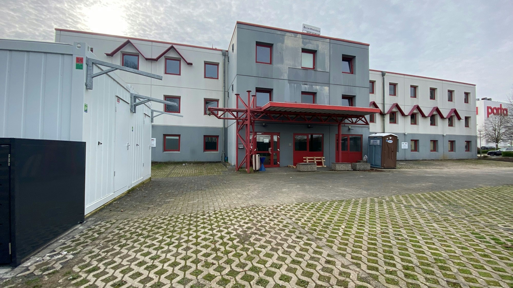 Auf dem Bild ist die Unterkunft an der Europaallee zu sehen.