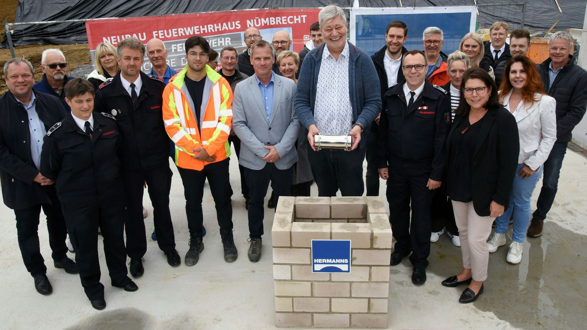 Die Grundsteinlegung der neuen Hauptwache.