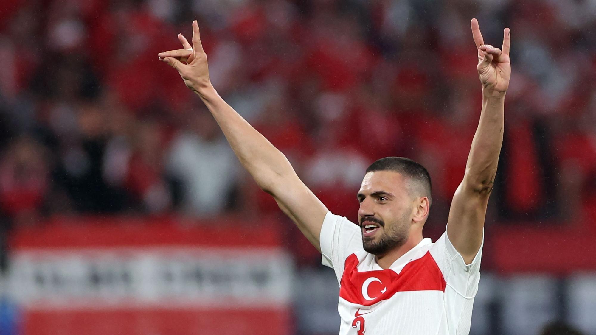 Der türkische Nationalspieler Merih Demiral hatte nach seinem Treffer zum 2:0 im EM-Achtelfinale gegen Österreich den rechtsextremen Wolfsgruß der Grauen Wölfe gezeigt.