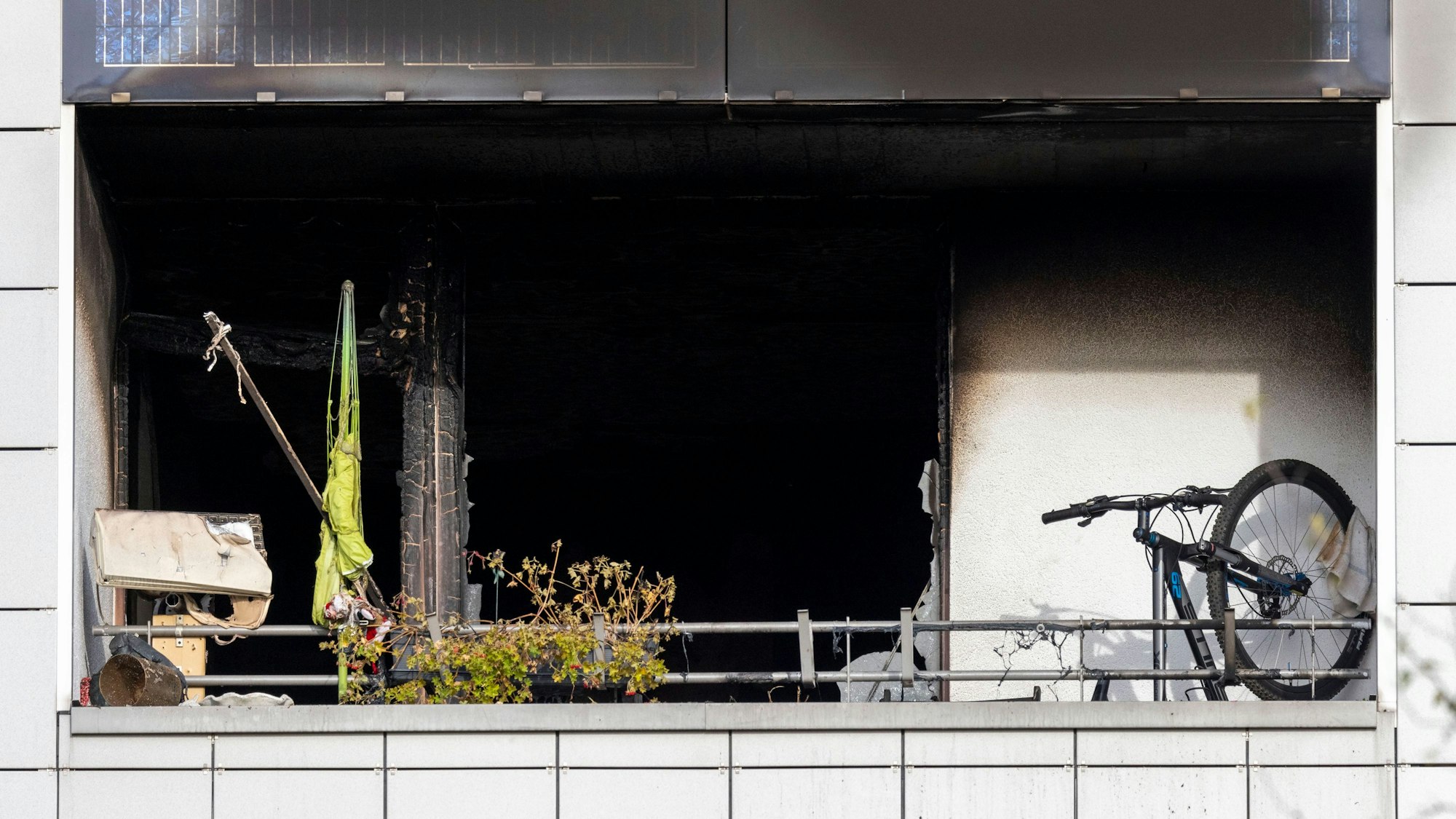 Polizisten wurden beim Zugriff im Görlinger Zentrum verletzt.