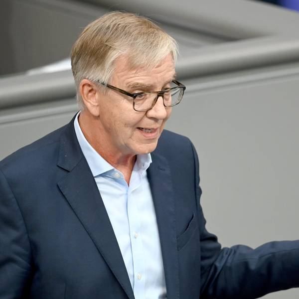 07.06.2024, Berlin: Dietmar Bartsch (Die Linke) spricht im Plenum des Bundestages