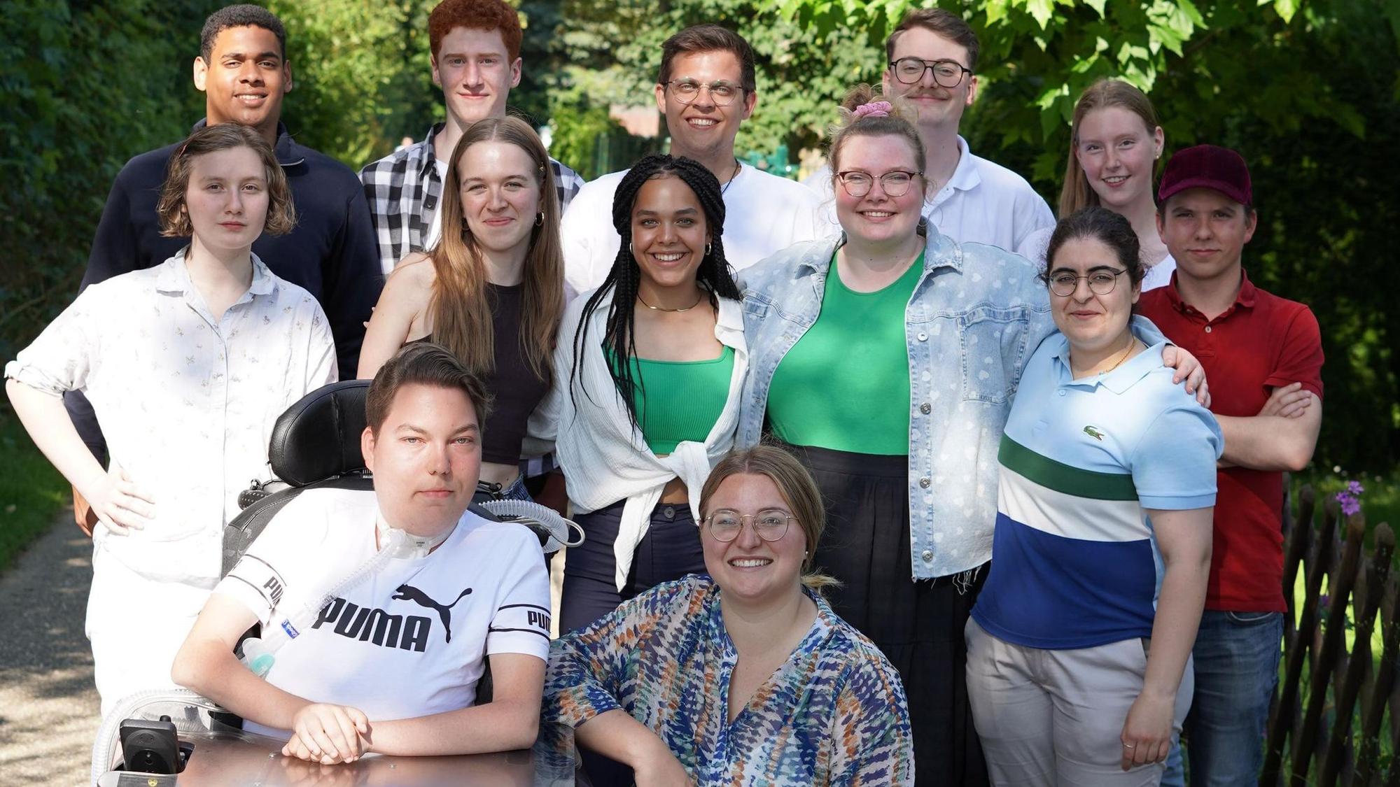 Das Foto zeigt den neuen Vorstand der Jusos im Rhein-Erft-Kreis.
