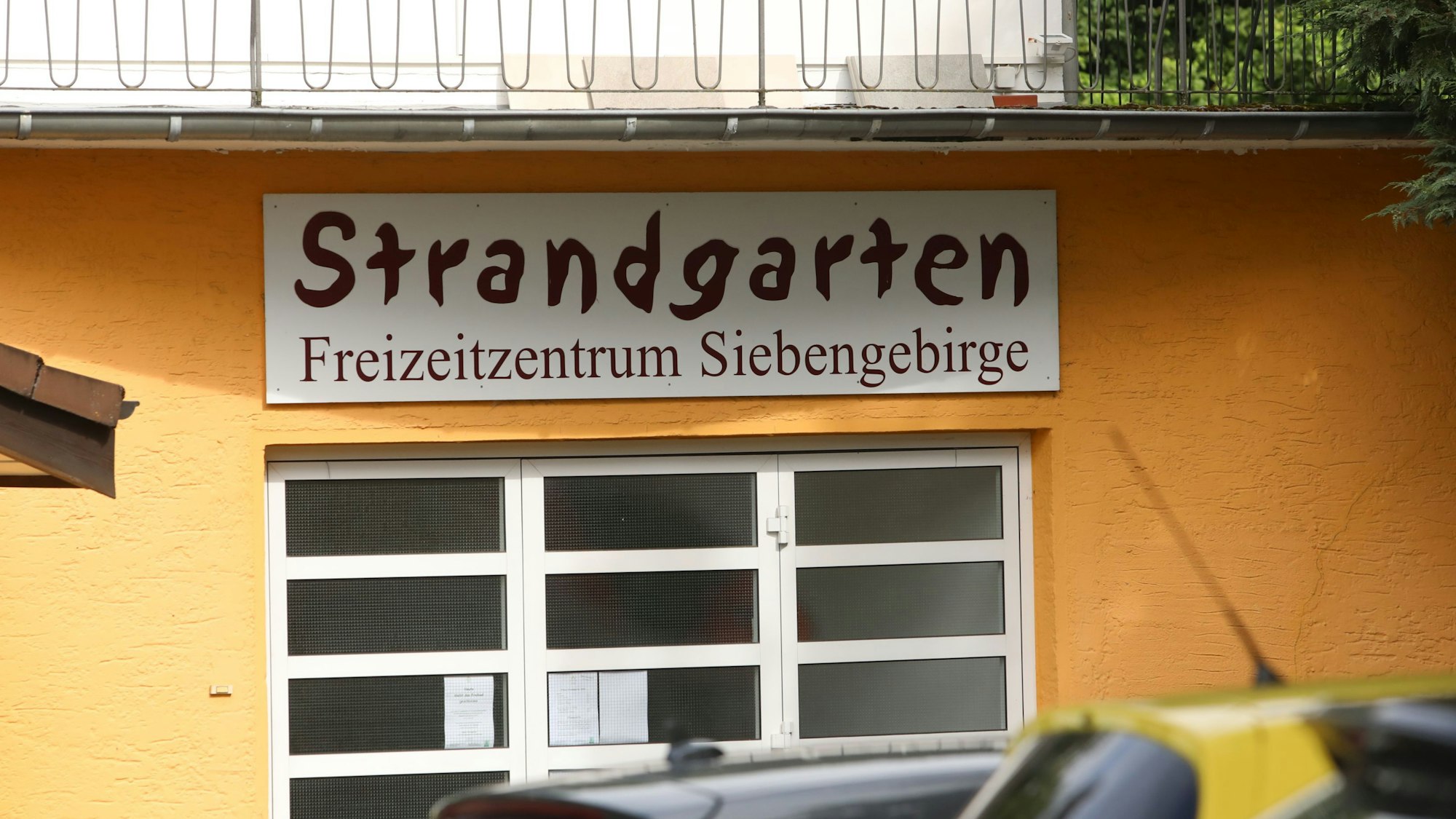 Der Eingang zum Freibad Strandgarten in Königswinter-Oberpleis