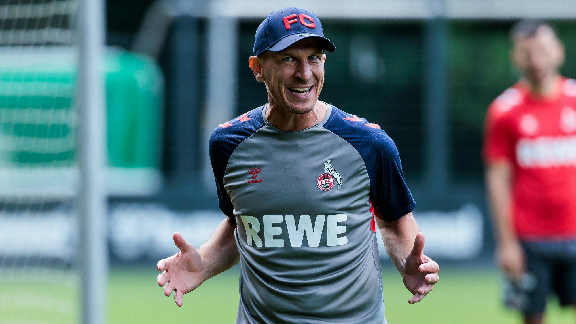 FC-Trainer Gerhard Struber sah einen 6:0-Sieg seines Teams bei den Sportfreunden Siegen.