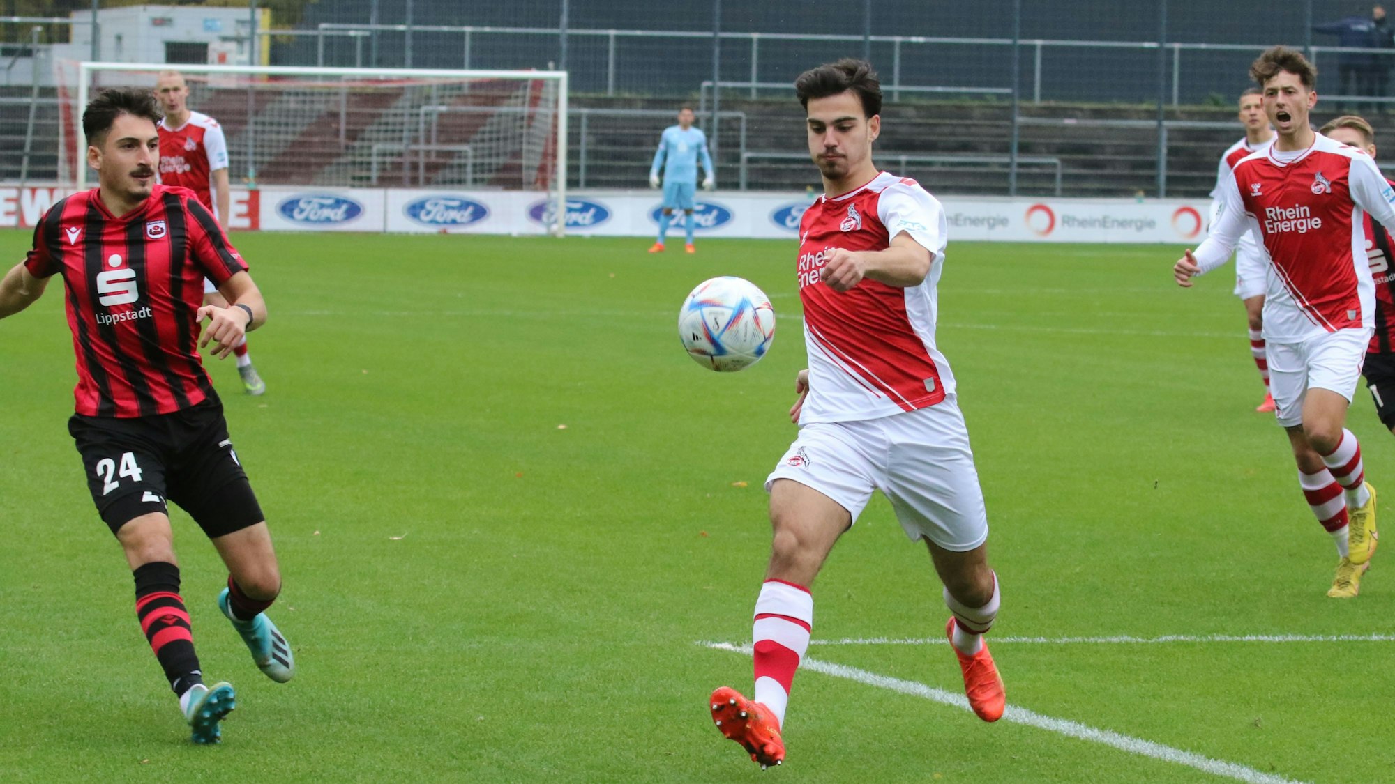 1.FC Köln U21 vs. SV Lippstadt, Regionalliga West, Saison 2022/23, Mitte: Mikail Özkan (1. FC Köln), 19.11.2022, Bild: Herbert Bucco