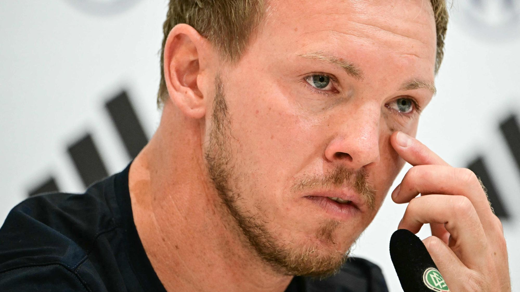 Immer den Tränen nahe: Bundestrainer Julian Nagelsmann auf der Bilanz-Pressekonferenz des DFB.