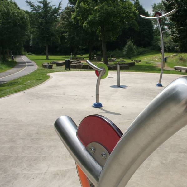Der Wasserspielplatz in der Erftaue in Zieverich.