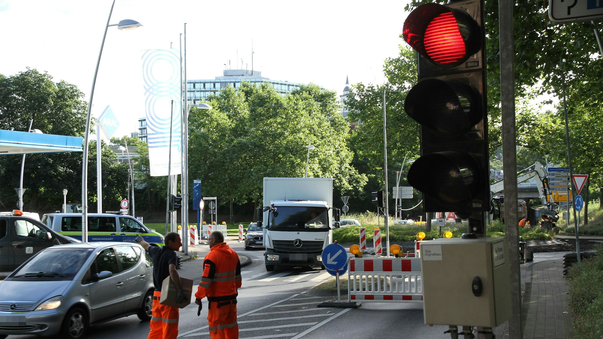 Sanierung des Kreisverkehrs an Bonner Straße/Konrad-Adenauer-Allee/Pleiser Hecke in Siegburg