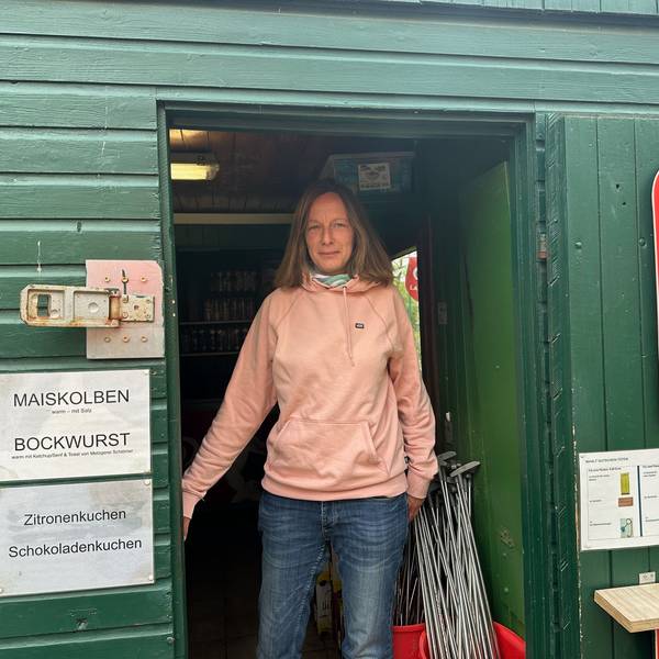 Minigolfplatz Rodenkirchen, Besitzerin Tanja Hültenschmidt (45)